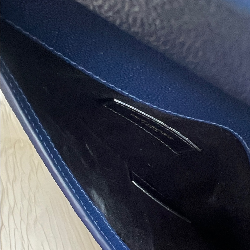 YSl Envelope Uptown Clutch with Gold Logo Navy Blue Leather - Picture 7 of 9